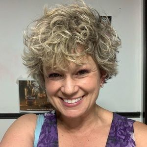 Meet your Posher, Christy